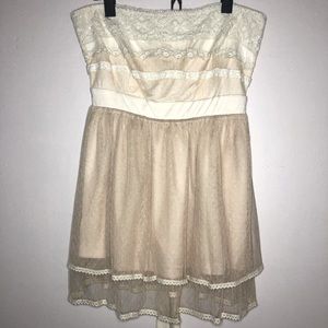 Wet seal Strapless Top